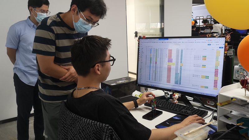 宣传片拍摄设备的租赁费用通常由以下几部分构成：